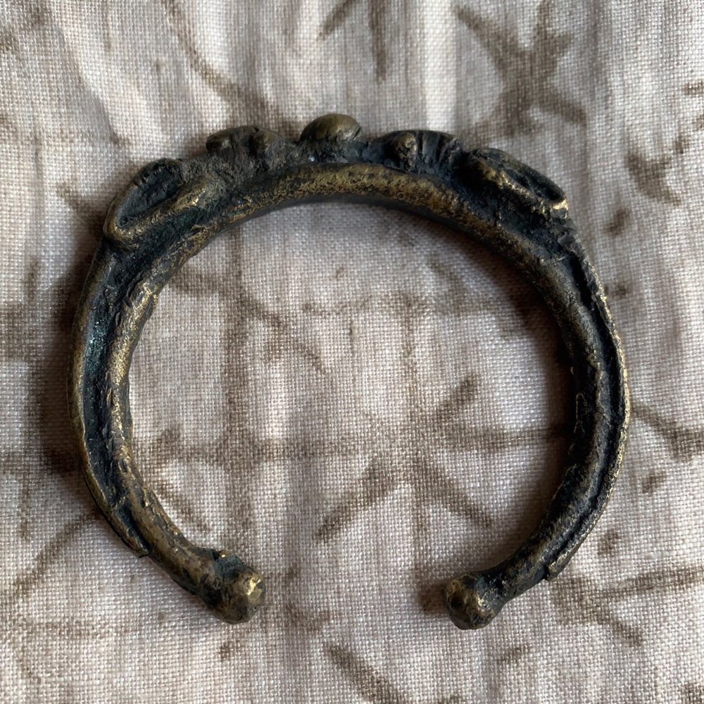 Primitive bronze bracelet